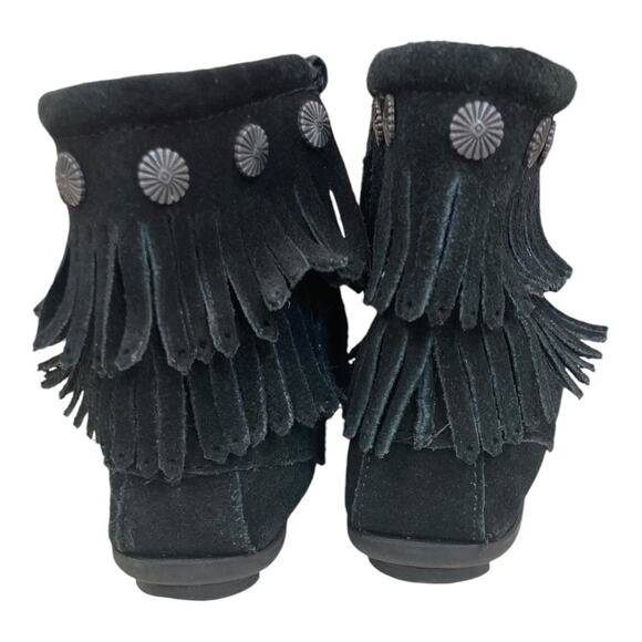 Minnetonka Double Fringe Boots with Silver Tone Stud Accent Size 6.5‎ - Picture 4 of 8